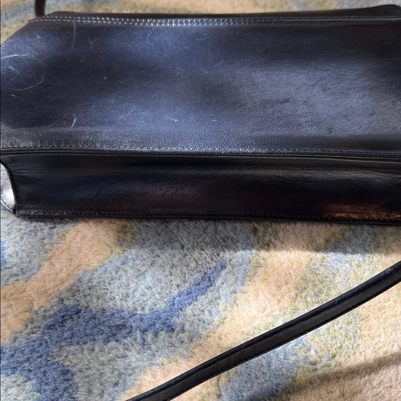 Elegant NAVY Leather Women's Bag - Picture 7 of 8